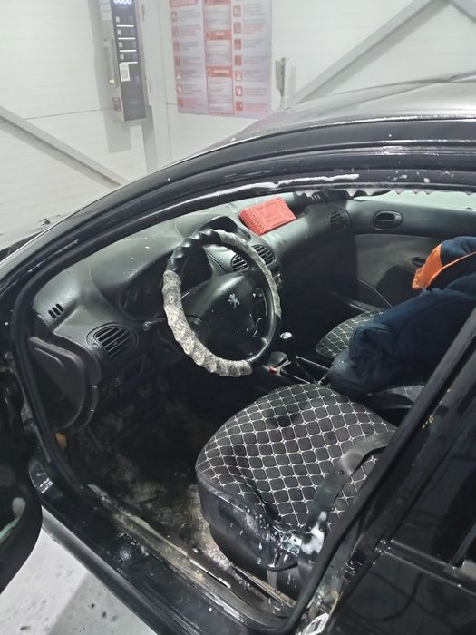 Продам Peugeot 206