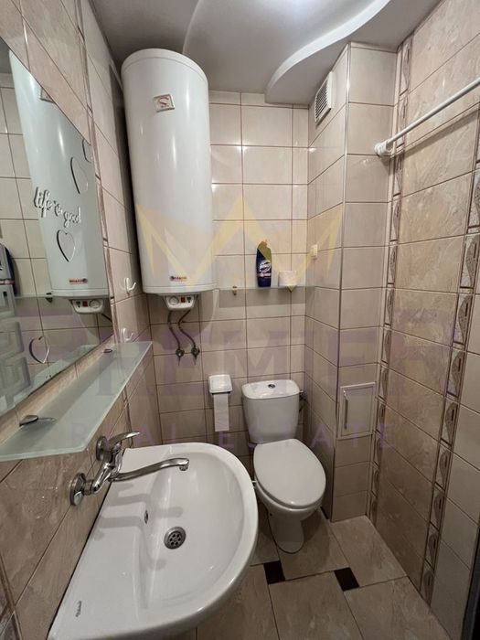 Дава се под наем Двустаен апартамент в Варна, Лятно кино Тракия - 70 кв.м за 408 € - Снимка #11