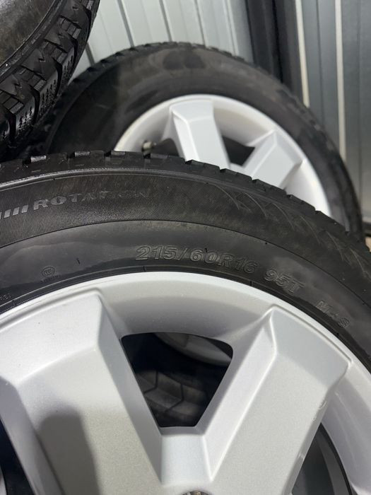 Продам титанка 215/60/R16