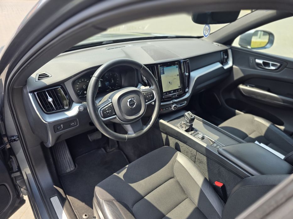 VOLVO XC60 2018 — imagine 5