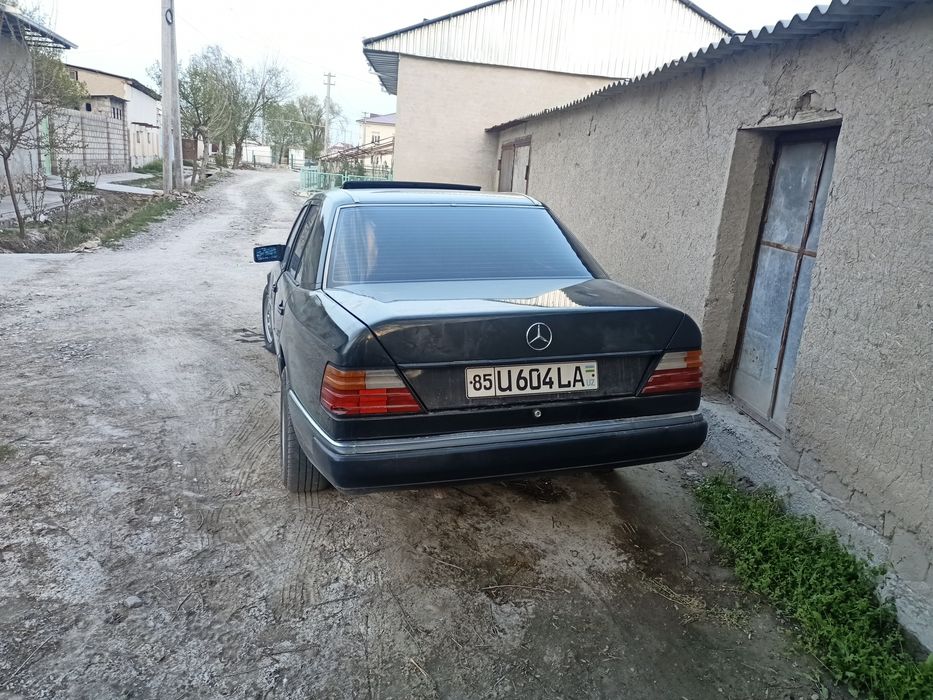 Mersedes sotiladi yili 1991 yurgani 330000