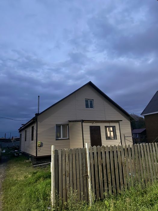 Продам дом в п. Солнечном