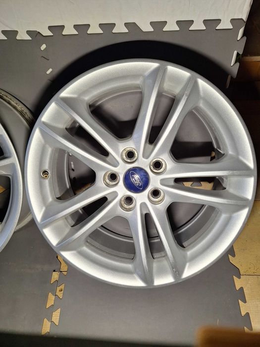 Vând set 4 jante aliaj pe 17  Ford Mondeo,  Focus, kuga, C Max etc.