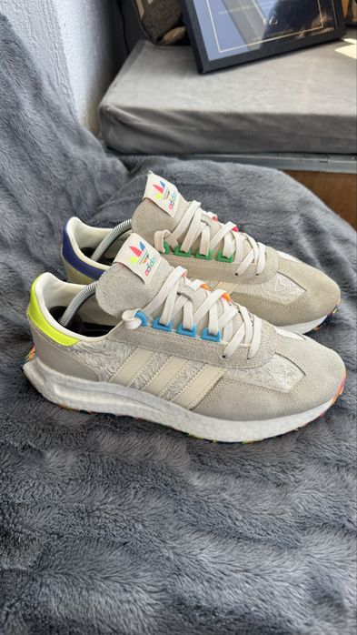 ADIDAS Retropy E5 Pride, 42 2/3