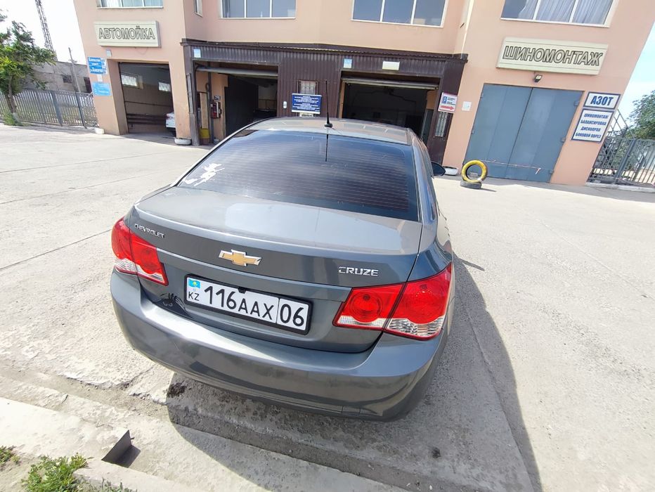 Продается Chevrolet Cruze 2011 г. 1.8. Автомат