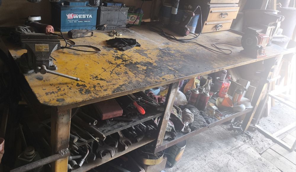 Верстак, стол слесарный
