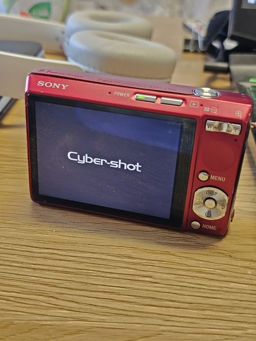 Sony Cyber-shot DSC-T100 (цикламен цвят) – фотоапарат