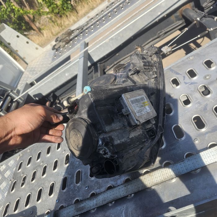 Фар ксенон за а3 8п