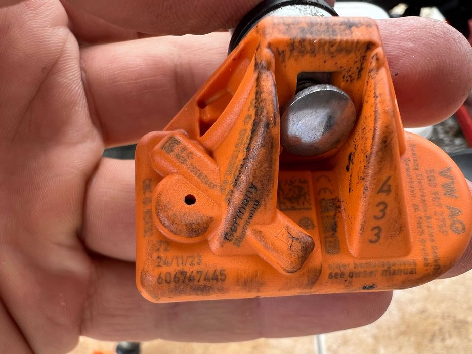 ОРИГИНАЛНИ датчици за налягането на гумите/TPMS за Audi/Vw/Skoda/Seat!