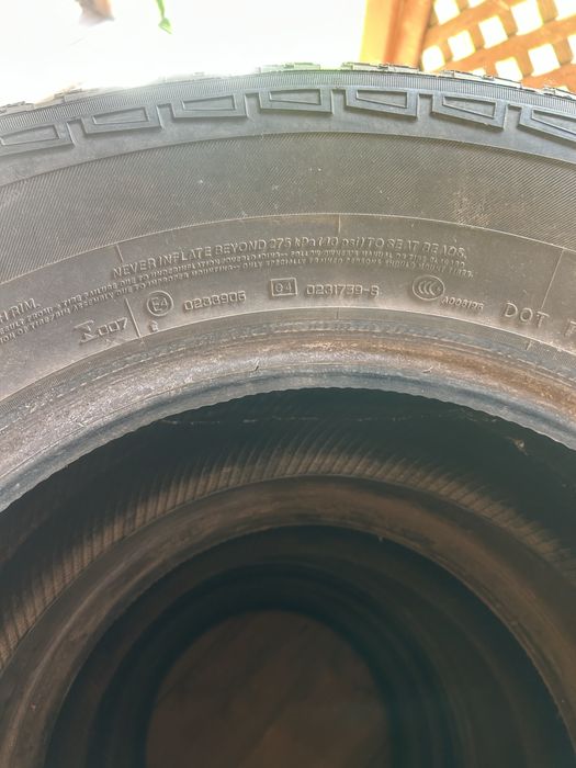 Продам б/у шины лето 275/70/16