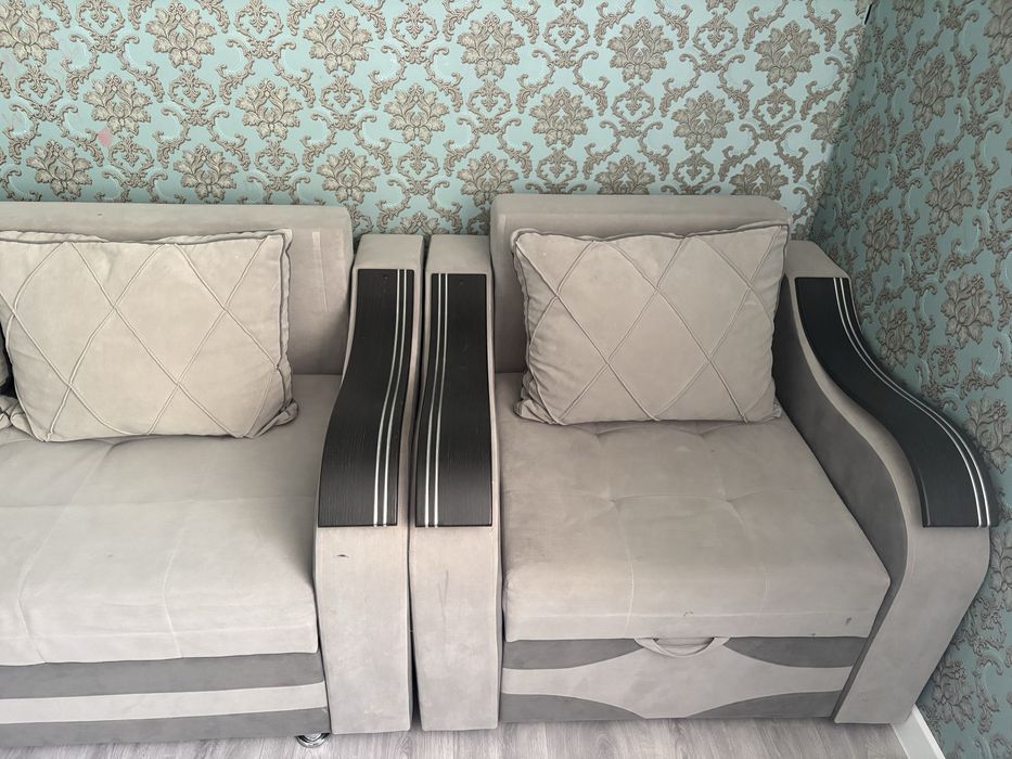 Продам Диван + Кресло Б/У