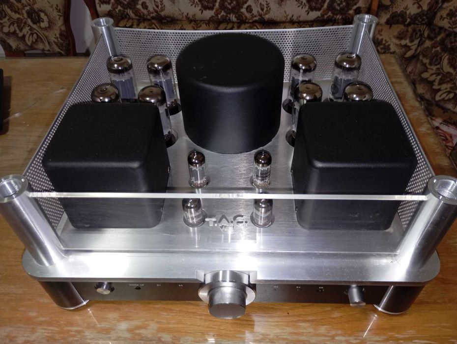 Amplificator high-end cu tuburi electronice (lampi) T.A.C. V-60 2x60W RMS