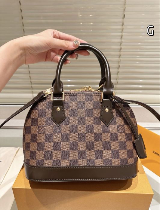 Vand geanta Louis Vuitton Alma BB