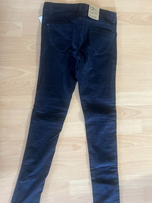 Pantaloni kiabi 146-152