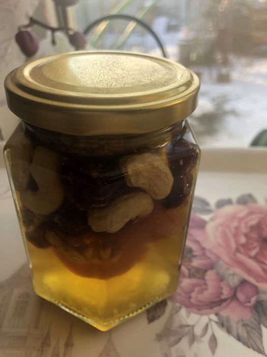 Miere de albine cu mix de seminte. Natural, sanatos.