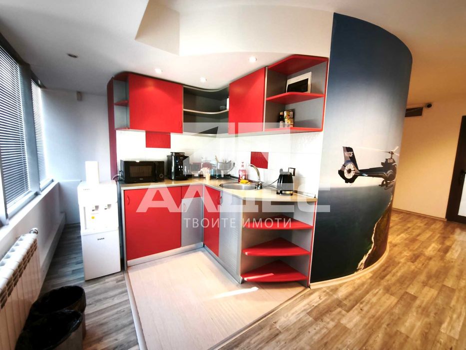 Дава се под наем Офис в София, Младост 4 - 336 кв.м за 2090.49 € - Снимка #4