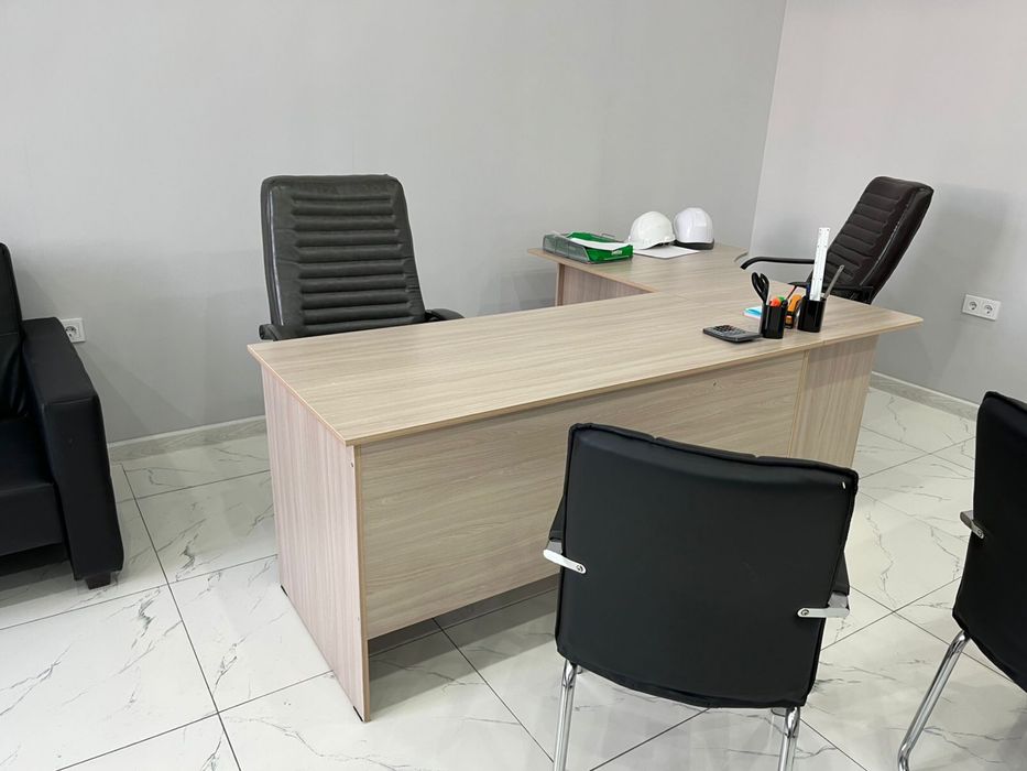 Продам офисную мебель