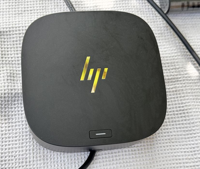 Докинг станция HP G5 200w КАТО НОВА
