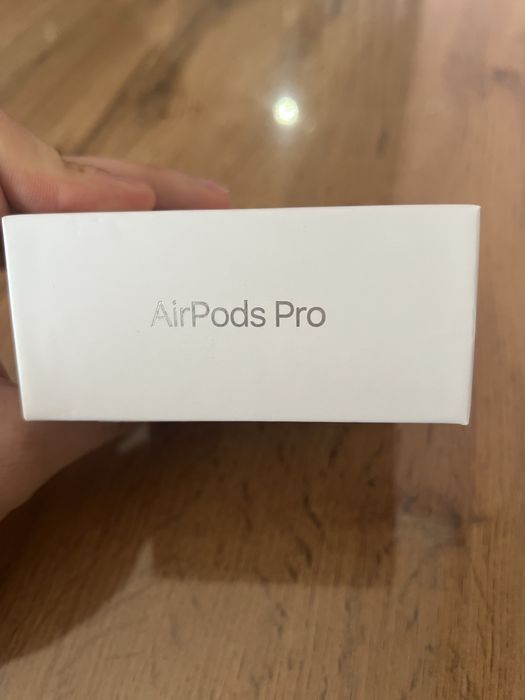 Продам айрподс про 2 серия оригинал