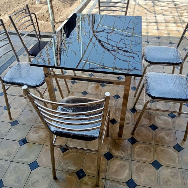 Sifatli Stol stullar