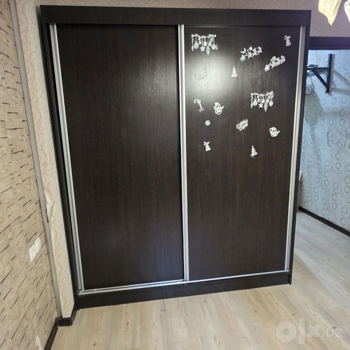 Срочно продам шкаф купе Мдф