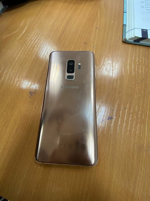 самсунг с9+ 64 гб