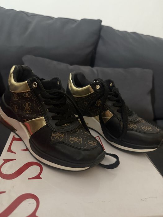 Adidasi dama guess marimea 37