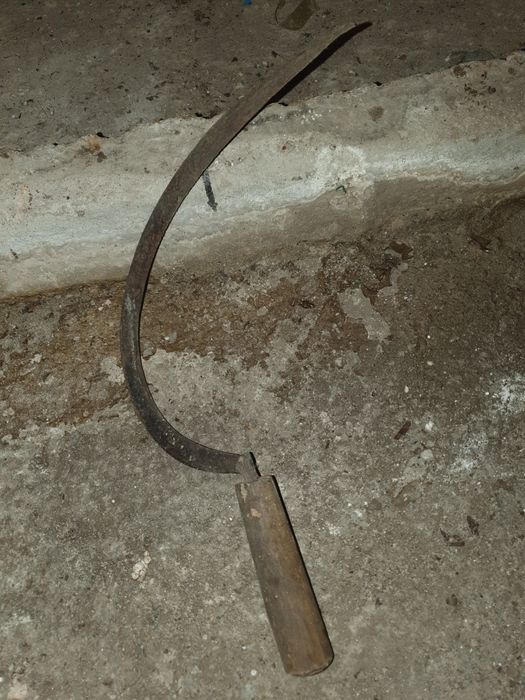 Сърп и коса автентични