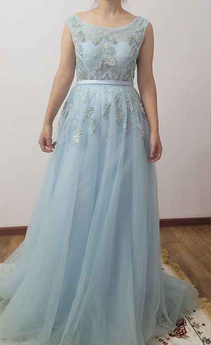 Продается платья