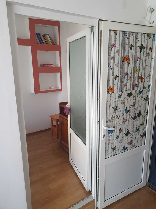 Inchiriez apartament 3 camere in Mărătei !
