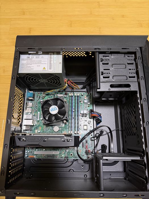 De vanzare PC gaming