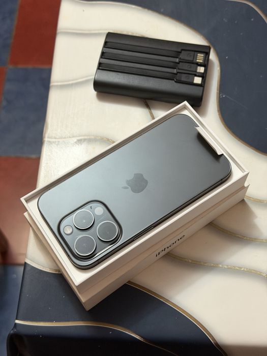 Продаю Iphone 15 pro 128gd