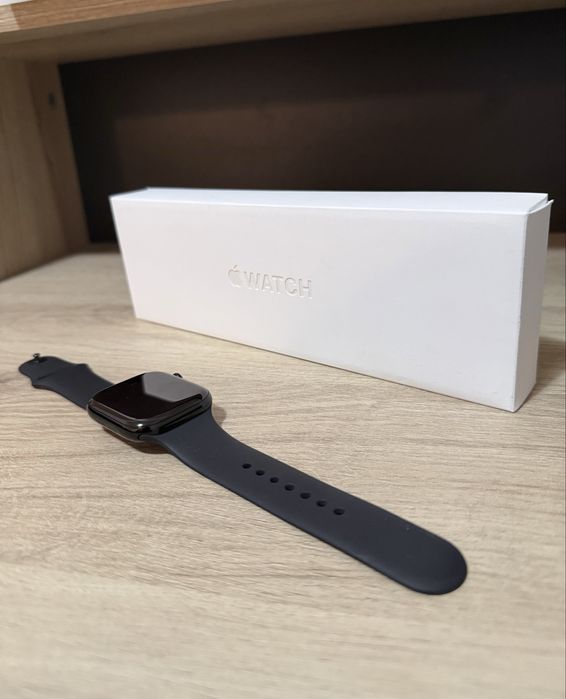 Apple Watch Series 11 Cellular 46mm Jet Black – Като Нов