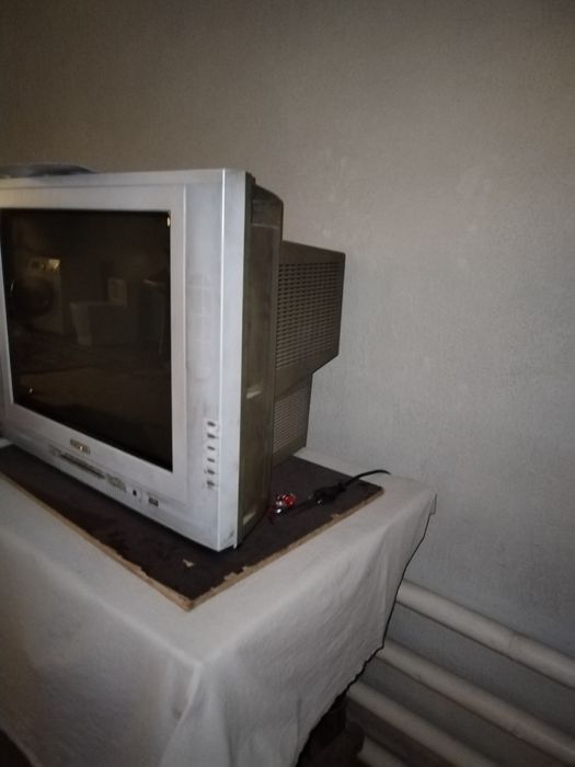 Телевизор roison + тюнер