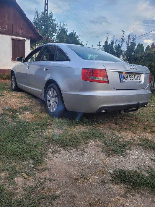 Vând Audi A6.