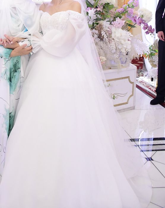 Свадебное платье