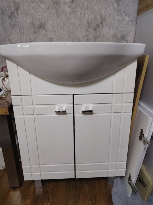 Lavoar plus mobilier baie