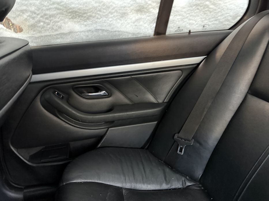 Interior electric // plafon negru// trimuri aluminiu bmw e39
