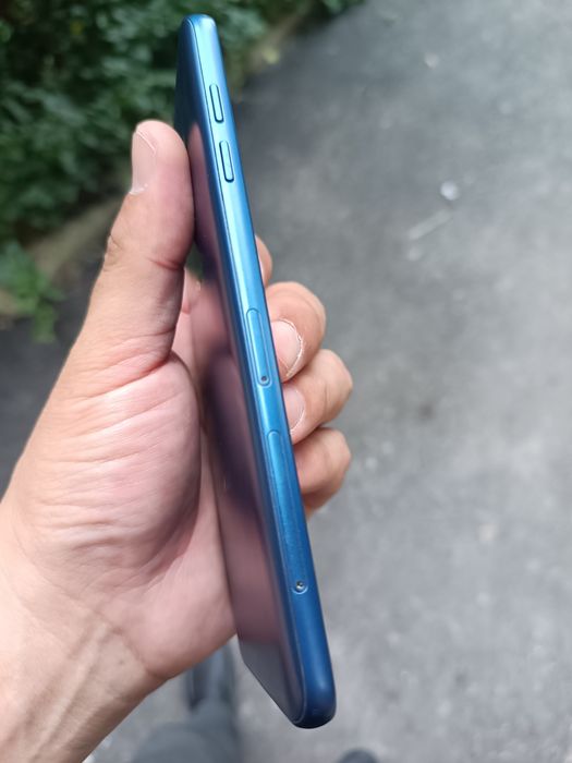 Samsung Galaxy J 8