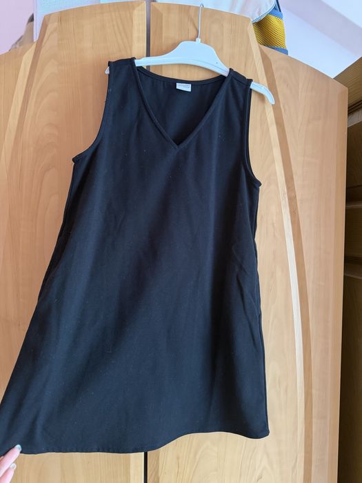 Дрешки за малка госпожица размери от 4-6 г