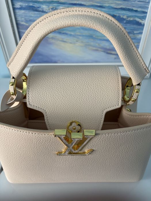 Дамска чанта – LVT