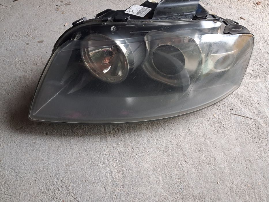 Оригинални немски ксенон фарове за Ауди А3