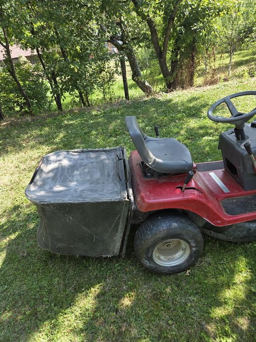 Tractoras gazon 13 cp