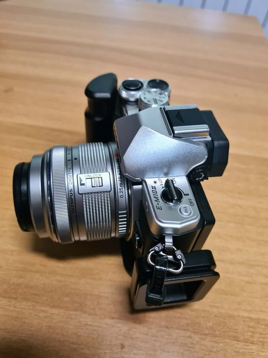 olympus om 10 - Camere foto Mirrorless oferte online | OLX.ro