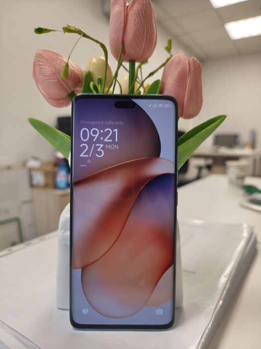 Цената може да се намали. Xiaomi mi 13 lite 256GB