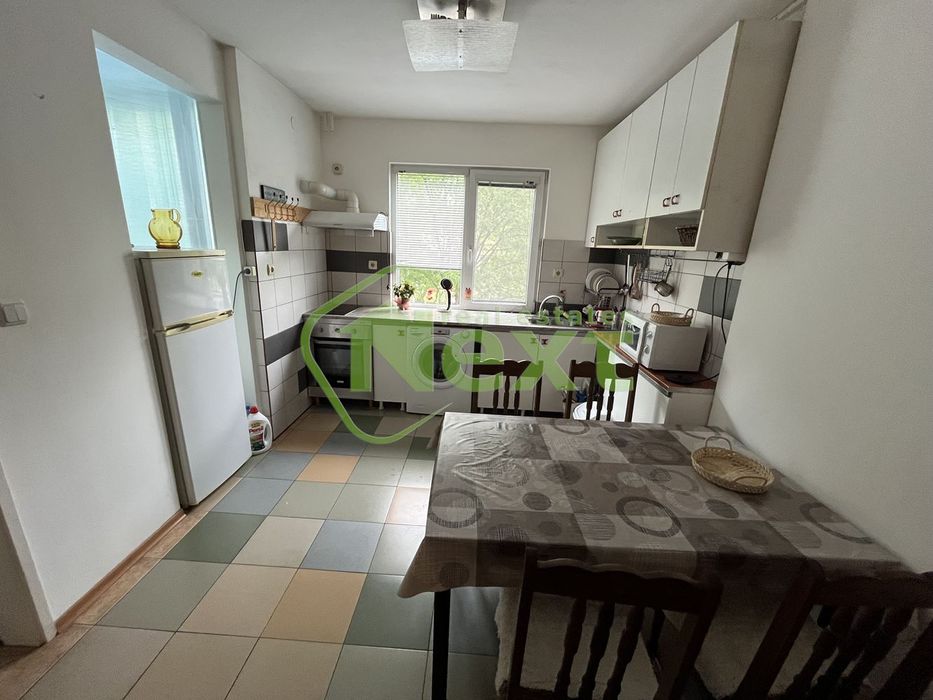 Дава се под наем Четиристаен апартамент в София, Стрелбище - 120 кв.м за 700 € - Снимка #2