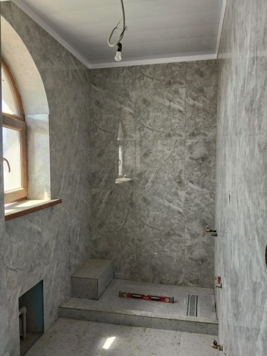 Кафельщик, укладка плитки