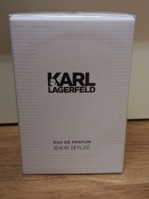 Продавам нов подаръчен комплект