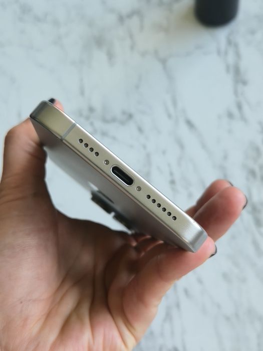 Vand/Schimb iPhone 15 Pro Max 256gb