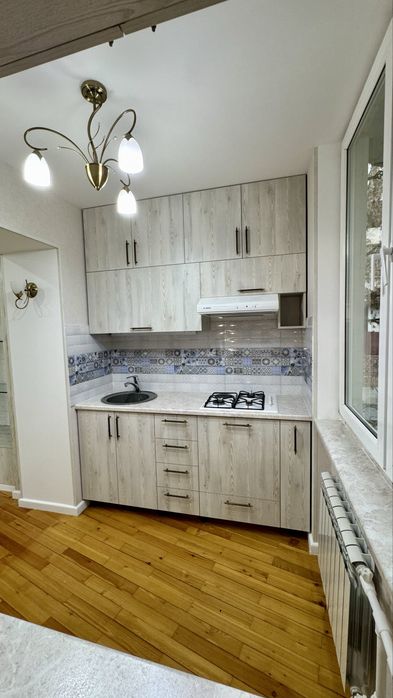 Сдается в аренду уютная 3х комнатная квартина на метро Новза